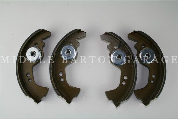 BRAKE SHOES SET 600D/850 1966-69
